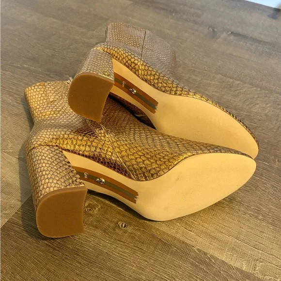Sam Edelman Gold Daria Block Heel Boots 6.5 - Picture 5 of 5
